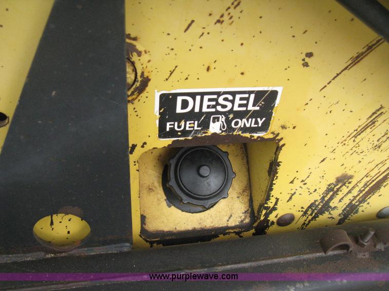 image for item E3024 New Holland L785 skid steer