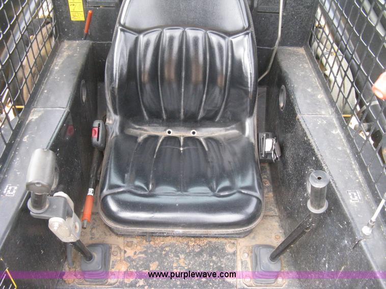 image for item E3025 1997 New Holland LX885 Turbo skid steer