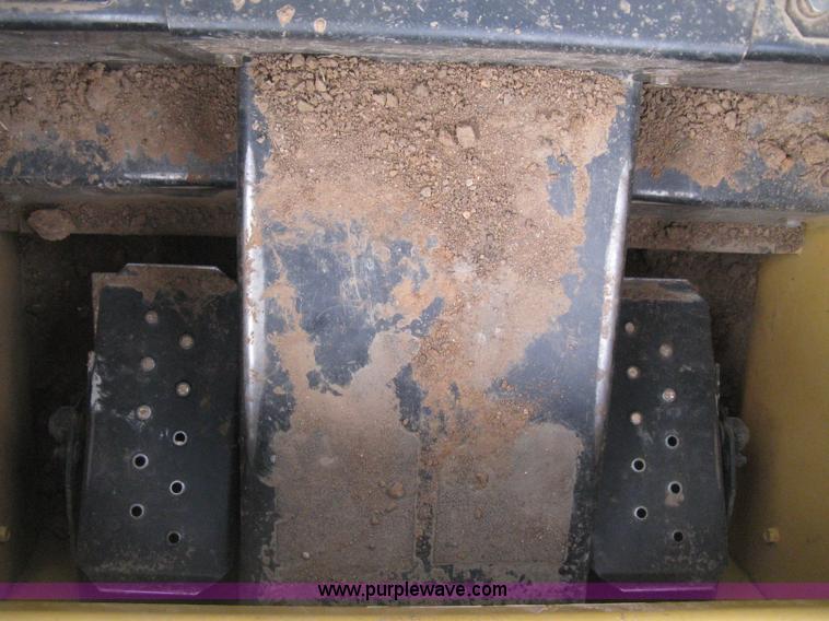 image for item E3025 1997 New Holland LX885 Turbo skid steer