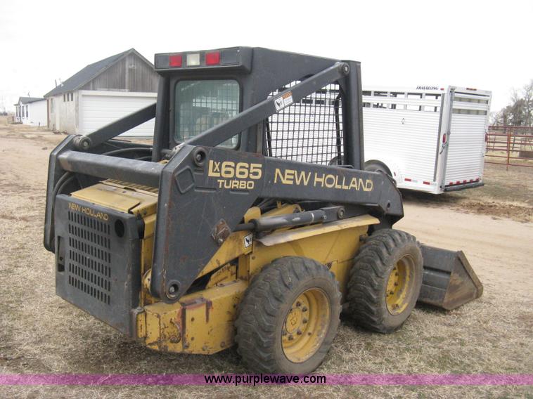 image for item E3026 1994 New Holland LX665 Turbo skid steer