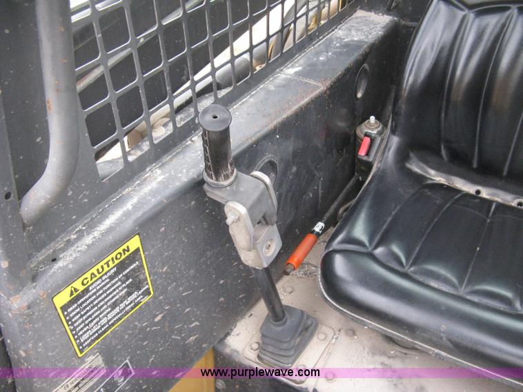 image for item E3026 1994 New Holland LX665 Turbo skid steer