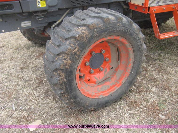 image for item E3027 Kioti DK35 MFWD tractor