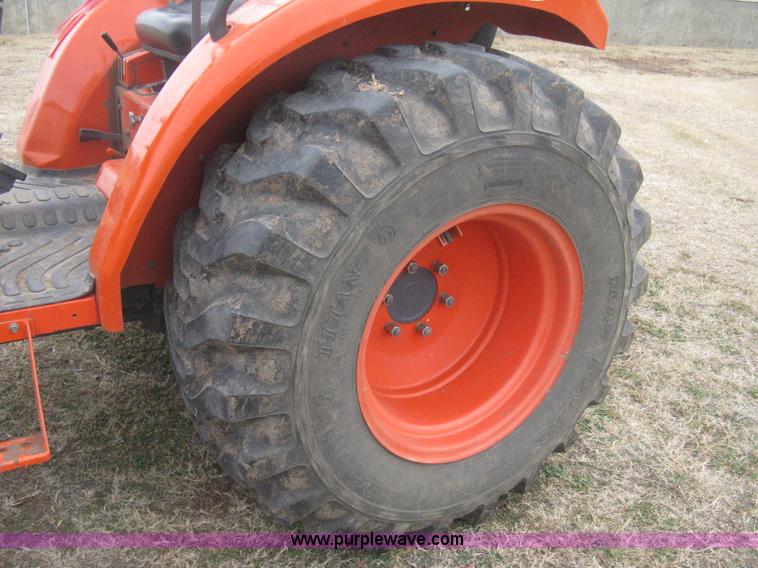 image for item E3027 Kioti DK35 MFWD tractor