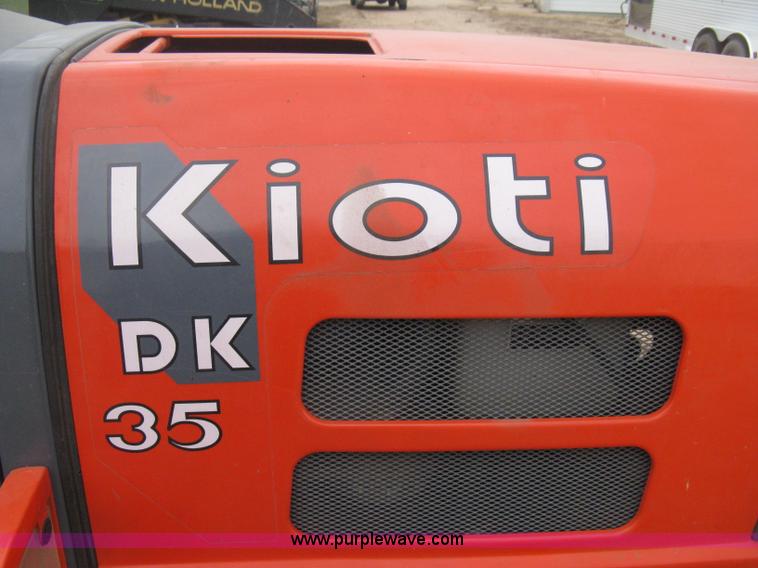 image for item E3027 Kioti DK35 MFWD tractor