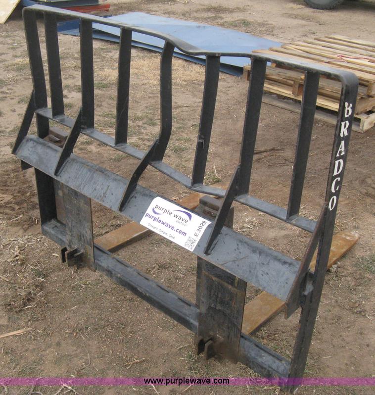 image for item E3029 Bradco pallet fork skid steer attachment