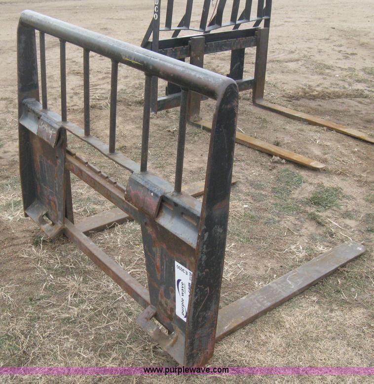 image for item E3030 Pallet fork skid steer attachment
