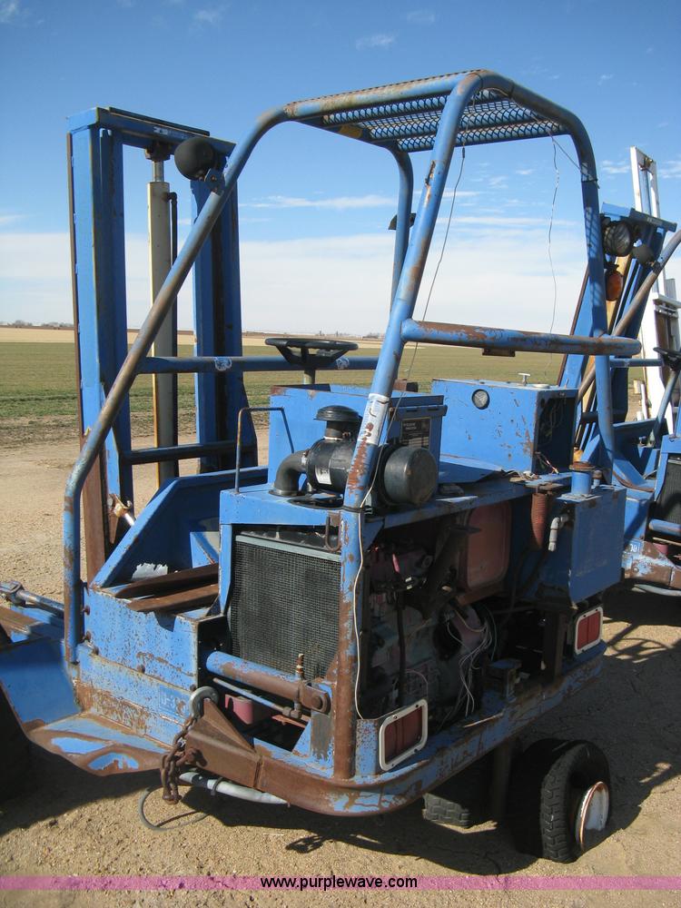 image for item E3031 1988 Teledyne/Princeton D3200S piggyback forklift