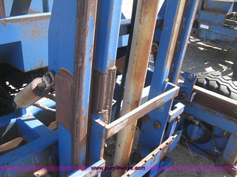 image for item E3031 1988 Teledyne/Princeton D3200S piggyback forklift