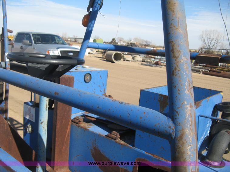 image for item E3031 1988 Teledyne/Princeton D3200S piggyback forklift