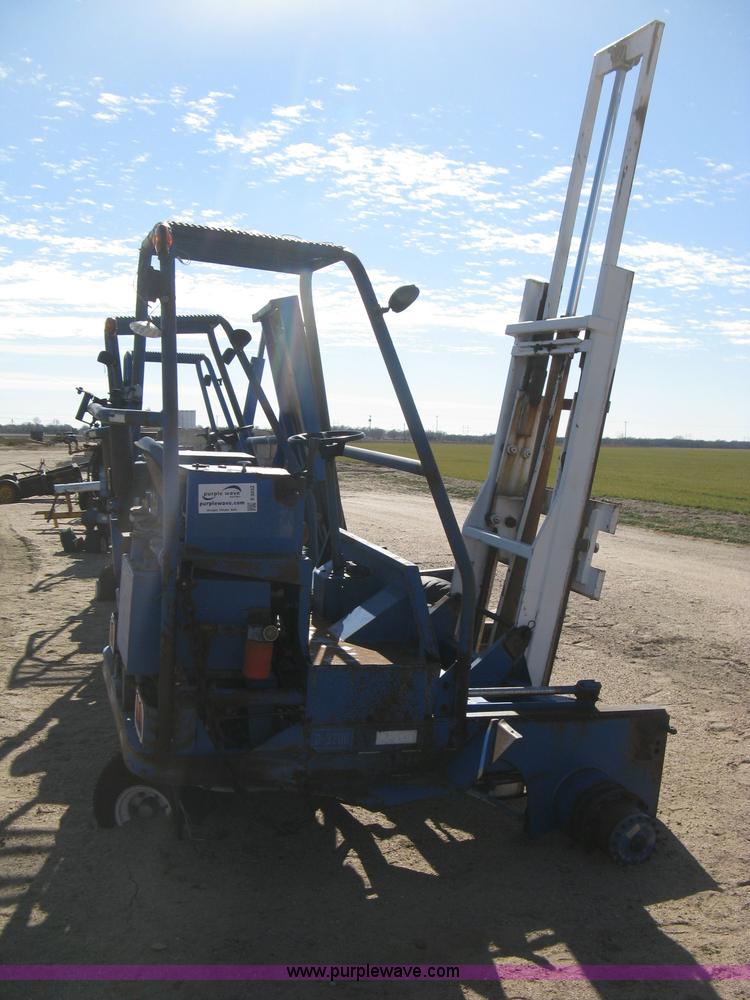 image for item E3032 Teledyne/Princeton D3200S piggyback forklift