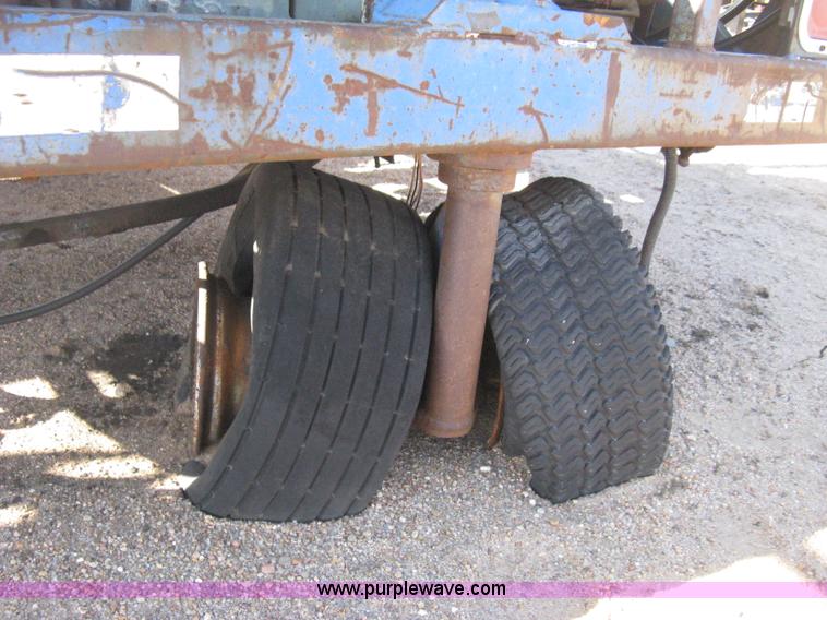 image for item E3032 Teledyne/Princeton D3200S piggyback forklift