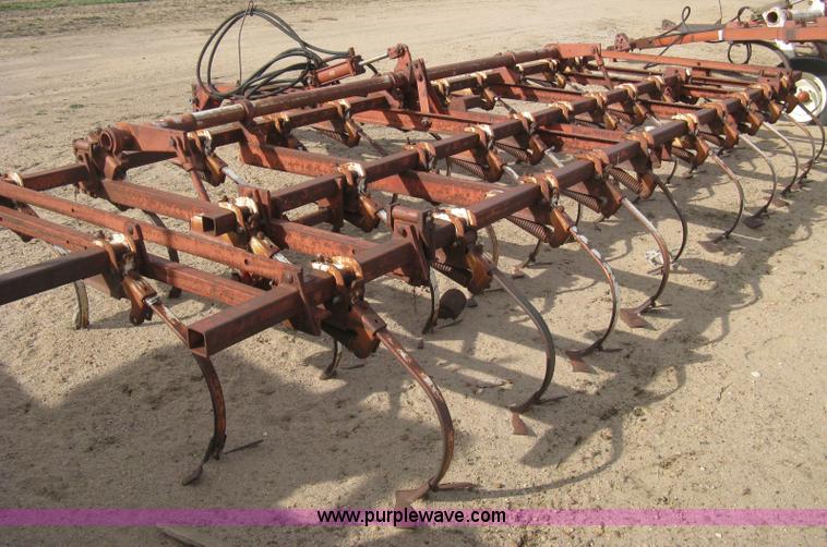 image for item E3035 International VibraShank cultivator