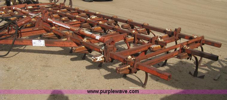 image for item E3035 International VibraShank cultivator