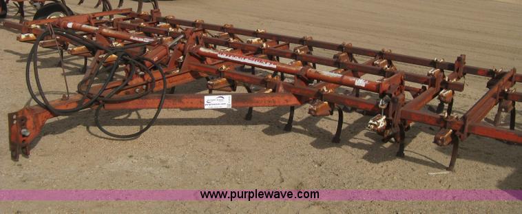 image for item E3035 International VibraShank cultivator