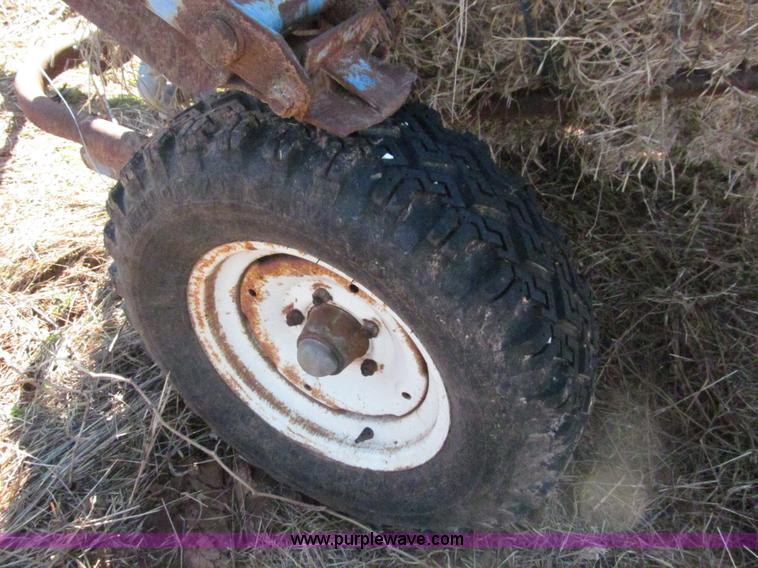 Priefert round bale hay buggy in Ringling, OK Item E7527 sold