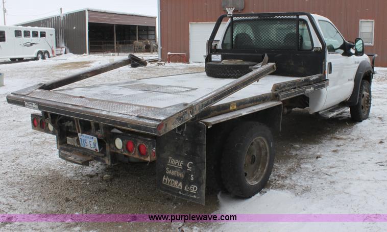 image for item E8383 2006 Ford F450 pickup truck