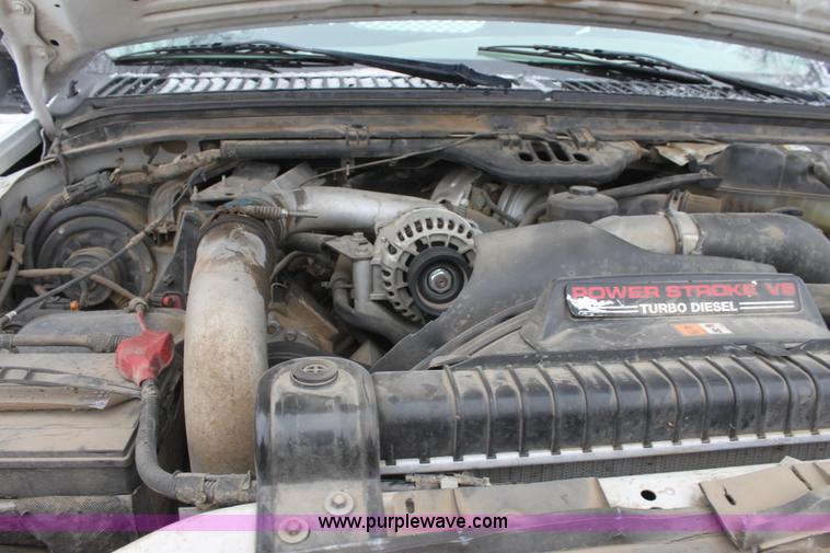 image for item E8383 2006 Ford F450 pickup truck