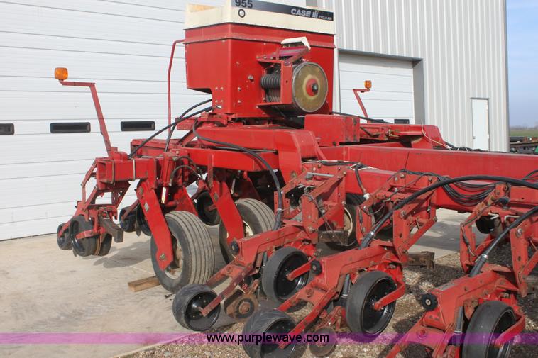 image for item E8433 1996 Case 955 Cyclo Air planter