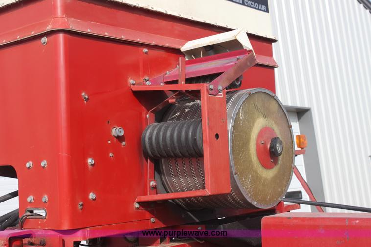 image for item E8433 1996 Case 955 Cyclo Air planter