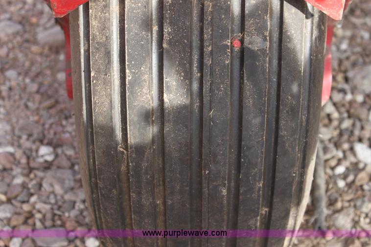 image for item E8433 1996 Case 955 Cyclo Air planter