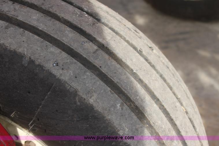 image for item E8433 1996 Case 955 Cyclo Air planter