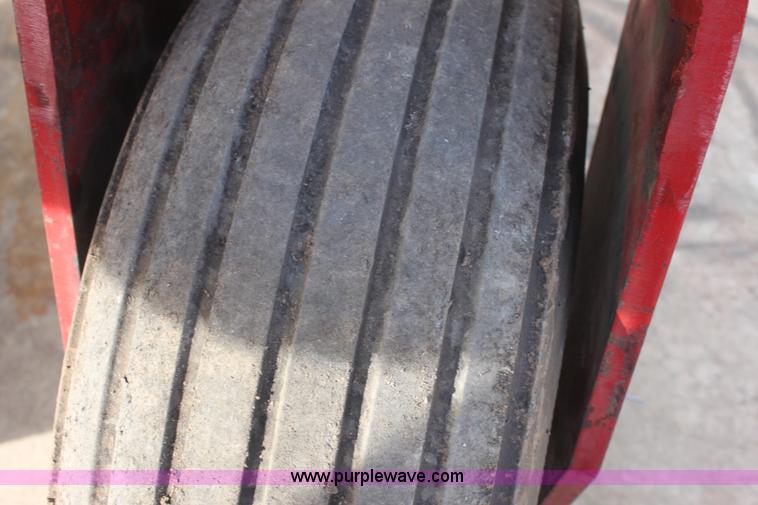 image for item E8433 1996 Case 955 Cyclo Air planter