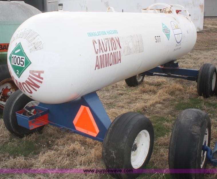 image for item F2795 1,000 gallon anhydrous ammonia tank