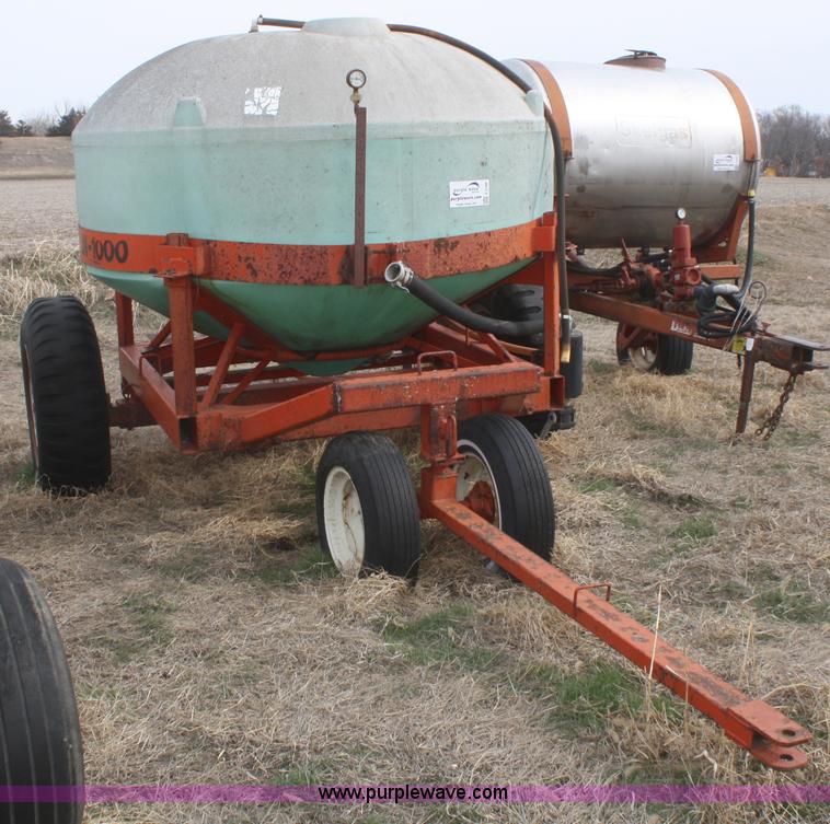 image for item F2796 Band Wagon 1000 nurse tank