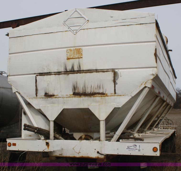 image for item F2828 Ray-Man dry fertilizer tender bed