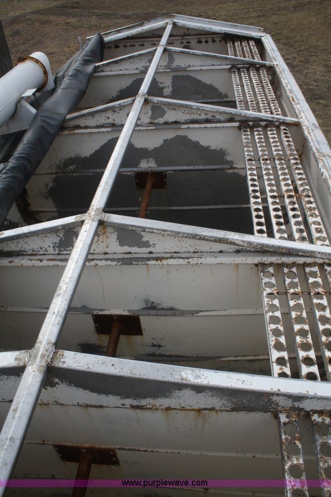 image for item F2828 Ray-Man dry fertilizer tender bed