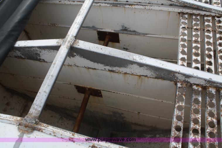 image for item F2828 Ray-Man dry fertilizer tender bed