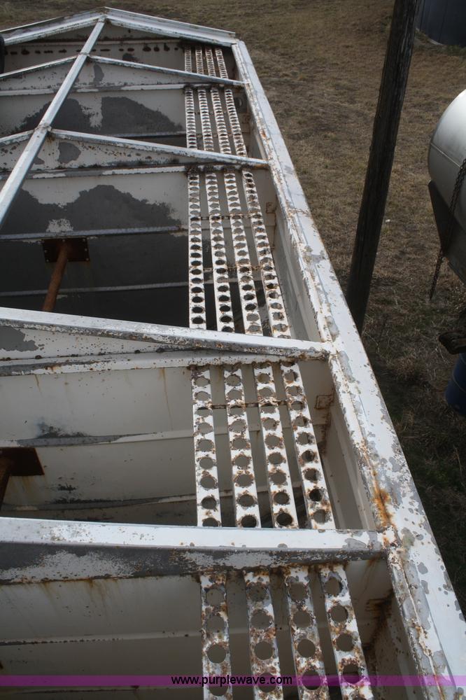 image for item F2828 Ray-Man dry fertilizer tender bed