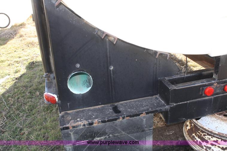 image for item F2887 Liquid tank truck bed