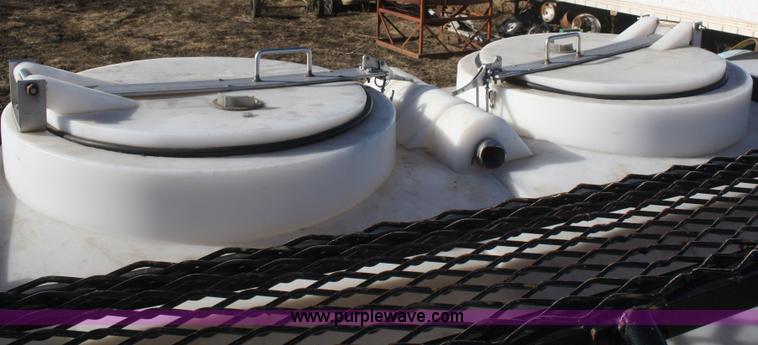 image for item F2887 Liquid tank truck bed