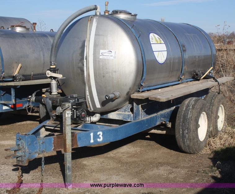 image for item F2994 Certified Equipment Mfg. 1,000 gallon nurse tank
