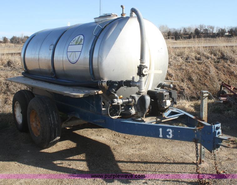 image for item F2994 Certified Equipment Mfg. 1,000 gallon nurse tank