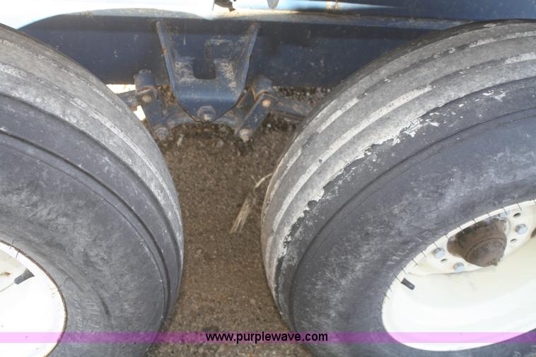 image for item F2995 Certified Equipment Mfg. 1,000 gallon nurse tank