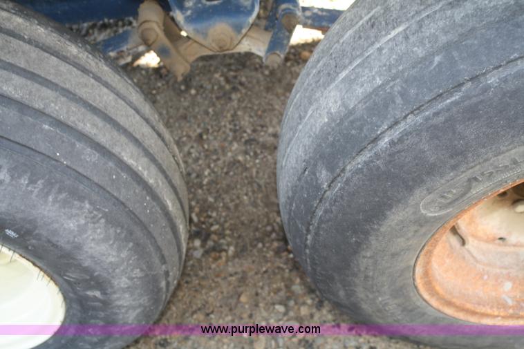 image for item F2995 Certified Equipment Mfg. 1,000 gallon nurse tank