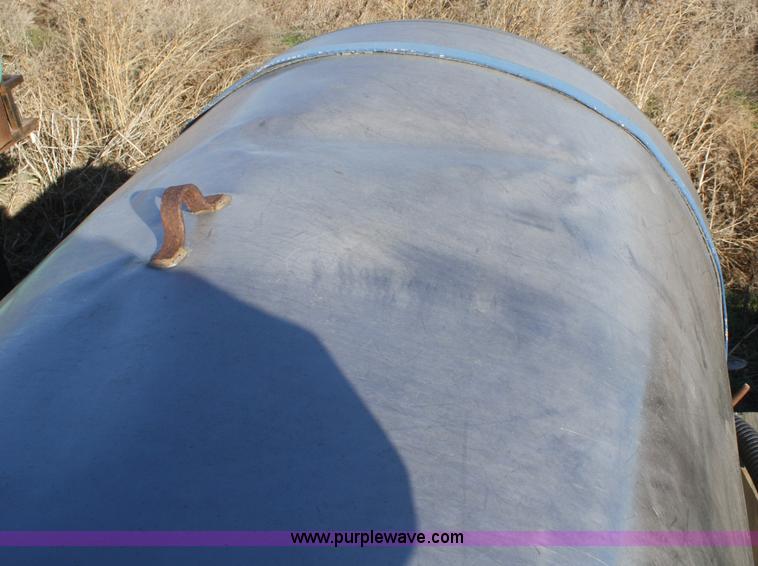 image for item F2995 Certified Equipment Mfg. 1,000 gallon nurse tank