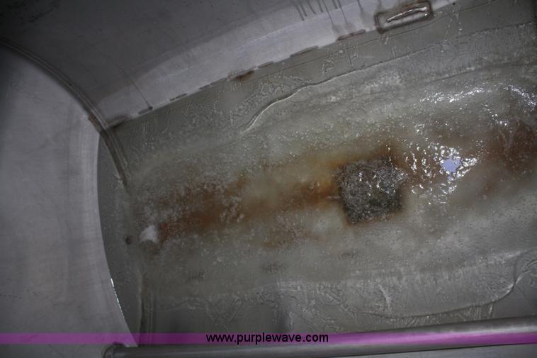 image for item F2996 1982 Ford F700 nurse truck