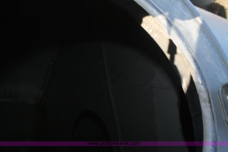 image for item F2996 1982 Ford F700 nurse truck