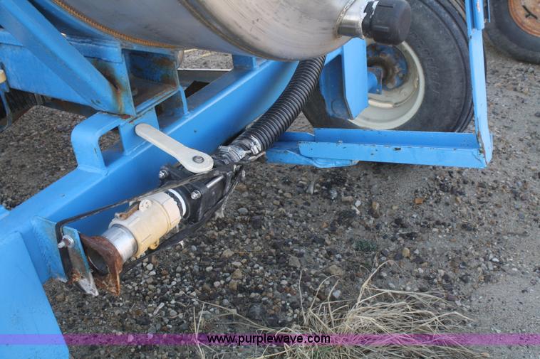 image for item F2997 1,000 gallon stainless steel nurse tank on running gear