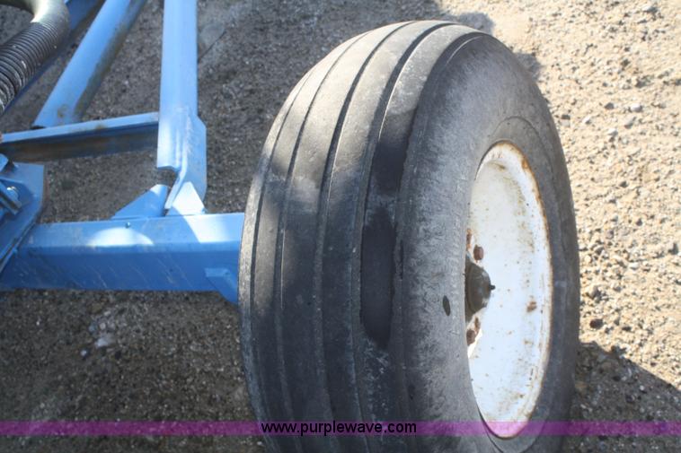 image for item F2997 1,000 gallon stainless steel nurse tank on running gear