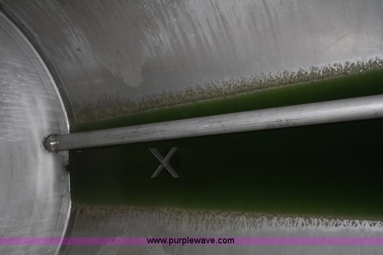 image for item F2997 1,000 gallon stainless steel nurse tank on running gear