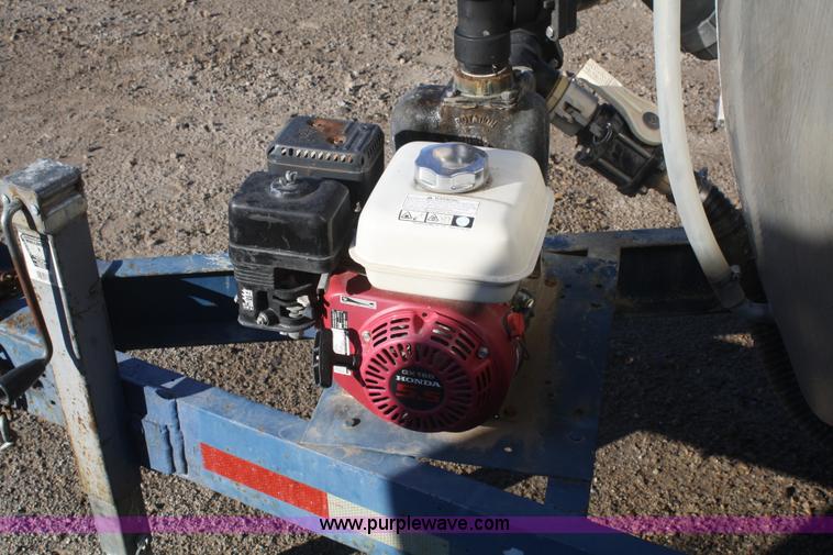 image for item F2999 Certified Equipment Mfg. 1,000 gallon nurse tank