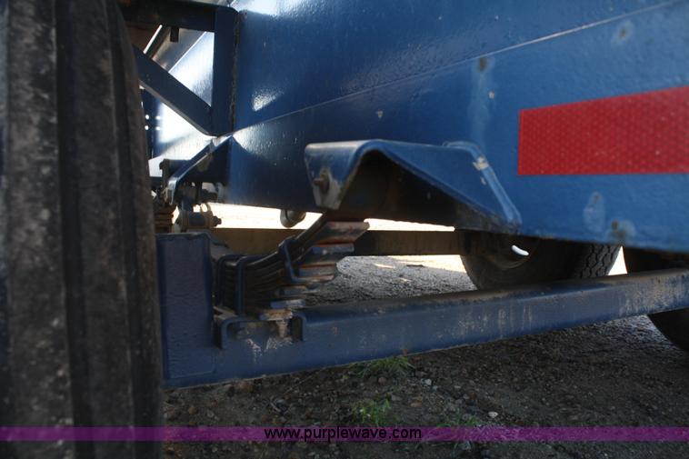 image for item F2999 Certified Equipment Mfg. 1,000 gallon nurse tank