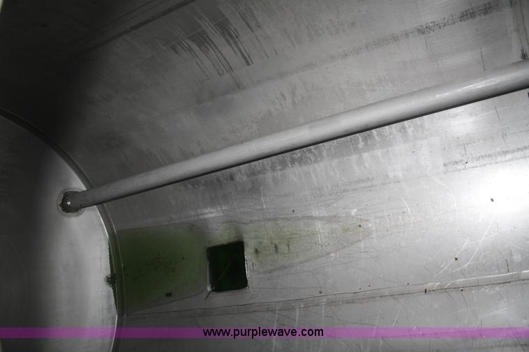 image for item F2999 Certified Equipment Mfg. 1,000 gallon nurse tank