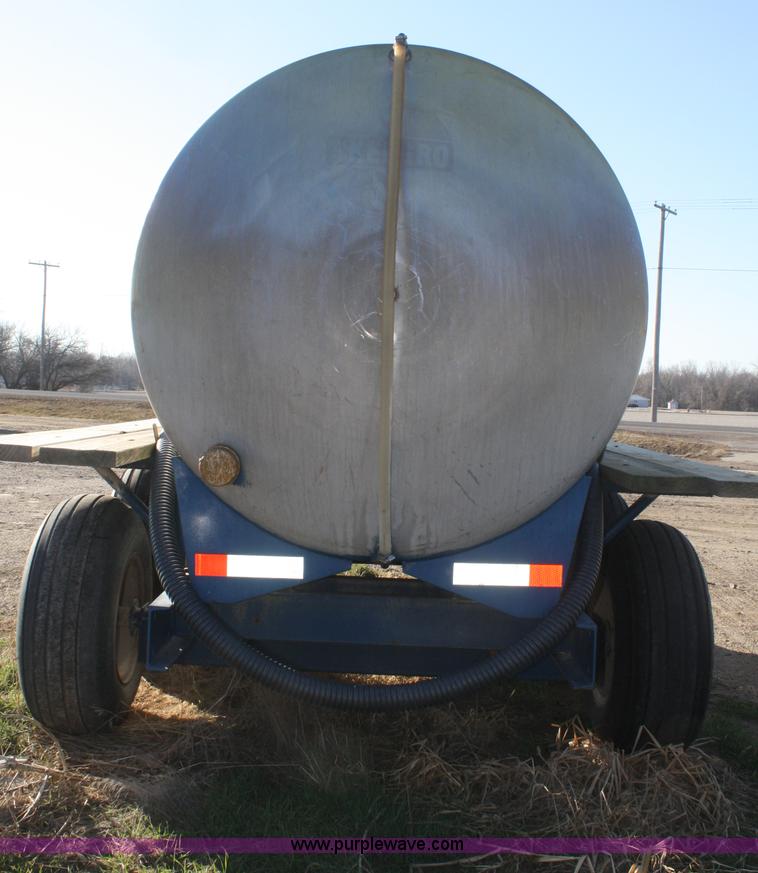 image for item F3000 Certified Equipment Mfg. 1,000 gallon nurse tank