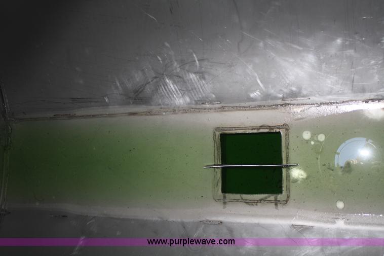 image for item F3000 Certified Equipment Mfg. 1,000 gallon nurse tank