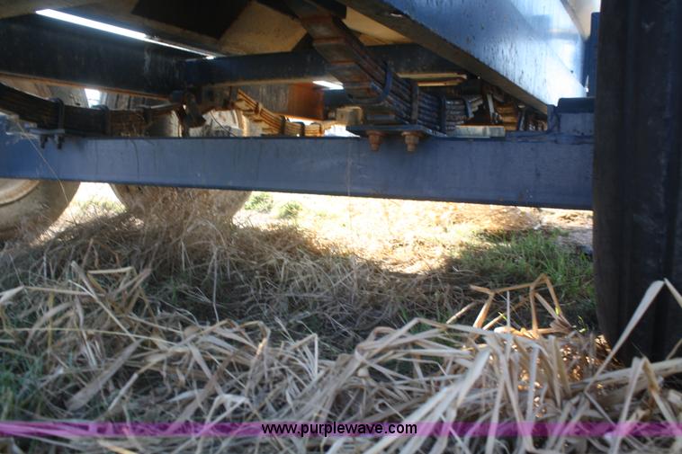 image for item F3000 Certified Equipment Mfg. 1,000 gallon nurse tank